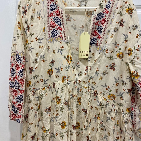 Three birds nest brand new dress - Picture 2 of 3